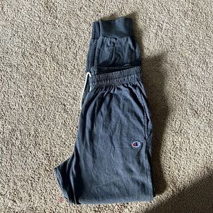 Champion sweats size M